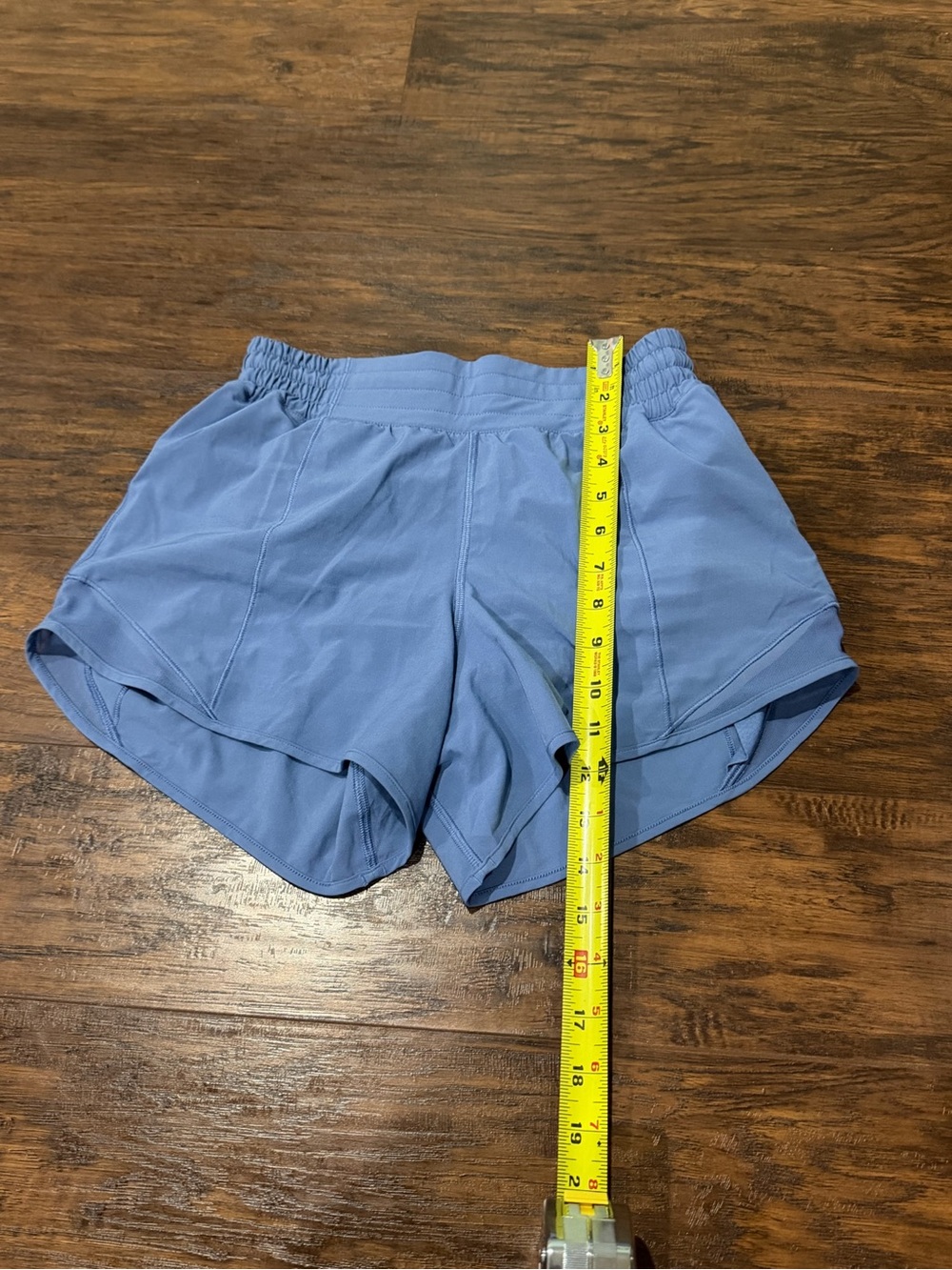 lululemon athletica Women's Blue Color Shorts Size 4 - Picture 12 of 12